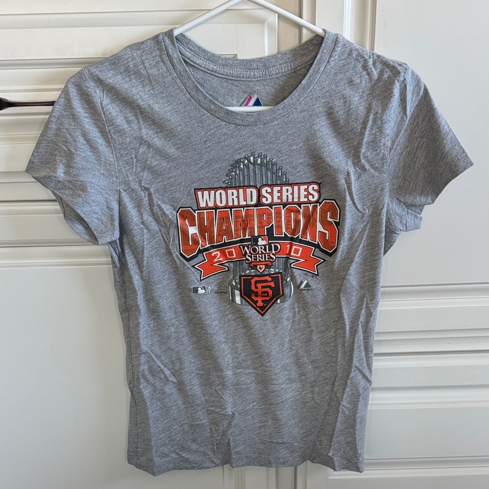 Majestic San Francisco Giants Gray World Series Champions T-Shirt